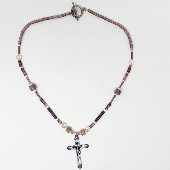 Purple ceramic cross pendant on beaded chain - Picture 8 of 8